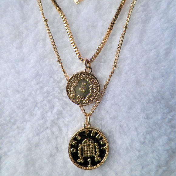 NWT Gold British UK Faux Coins Multilayer Chains Necklace Forever 21 - Picture 5 of 9